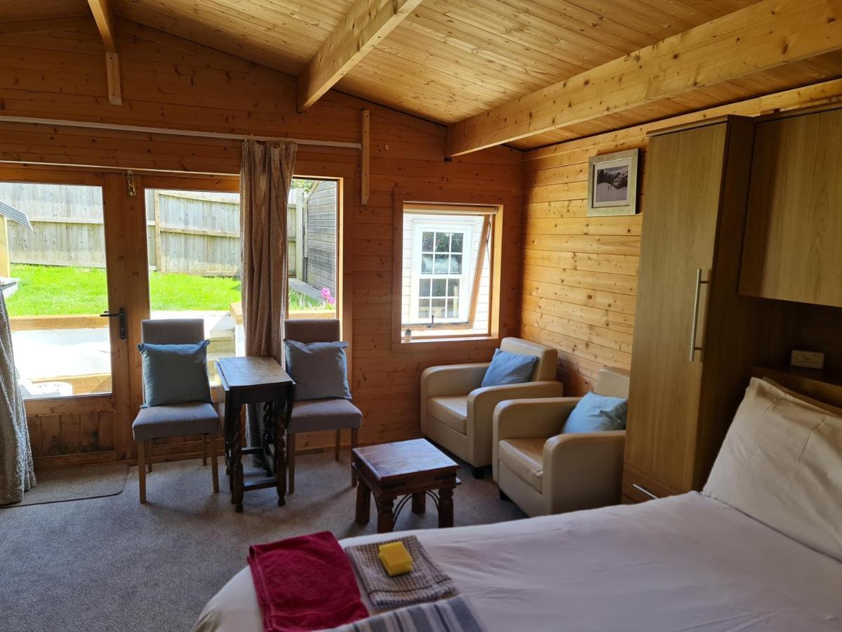 Secret Hythe, Sea Views Town Location 2Km Eurotunnel Apartment ไฮต์ ภายนอก รูปภาพ