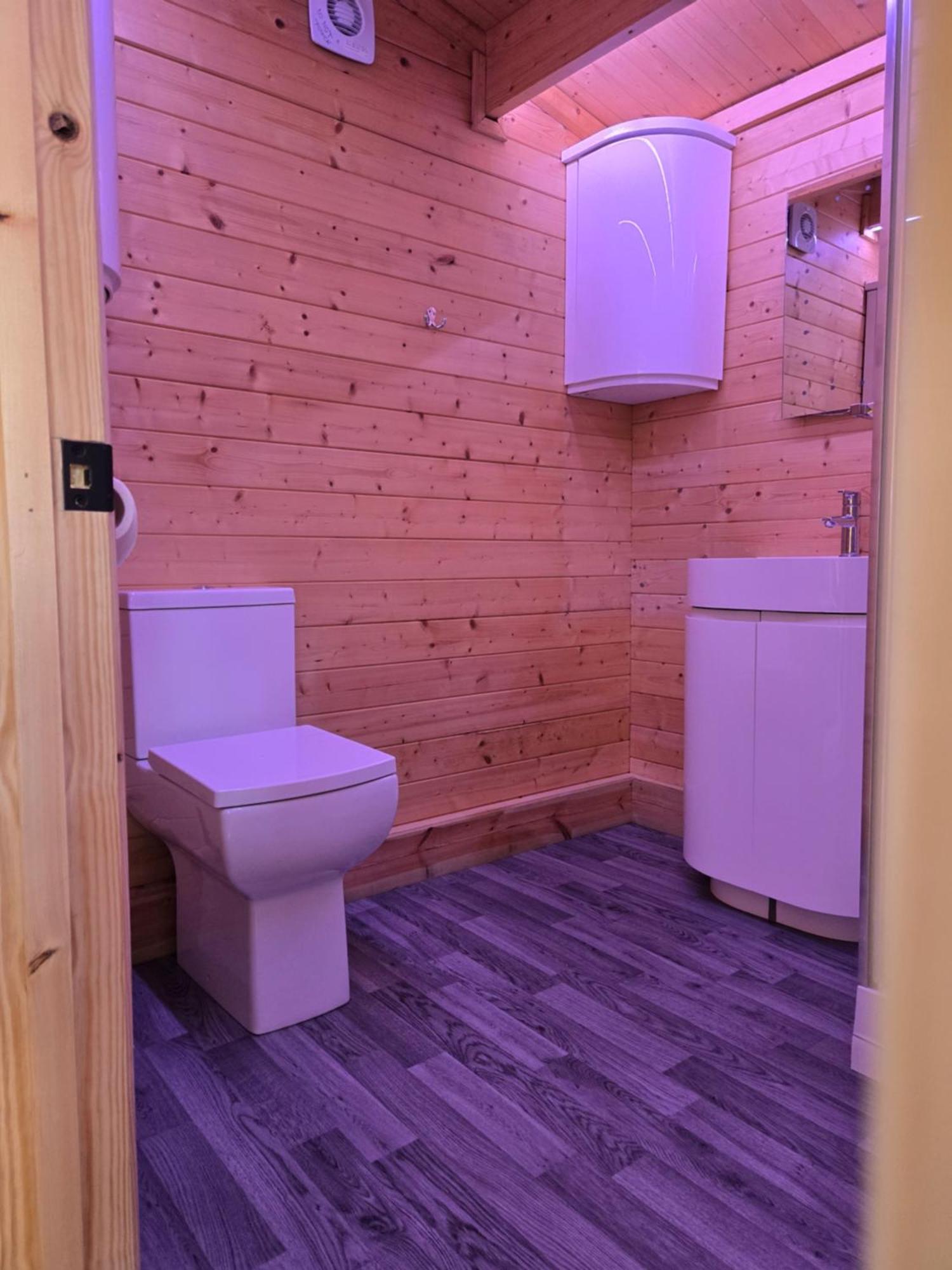 Secret Hythe, Sea Views Town Location 2Km Eurotunnel Apartment ไฮต์ ภายนอก รูปภาพ